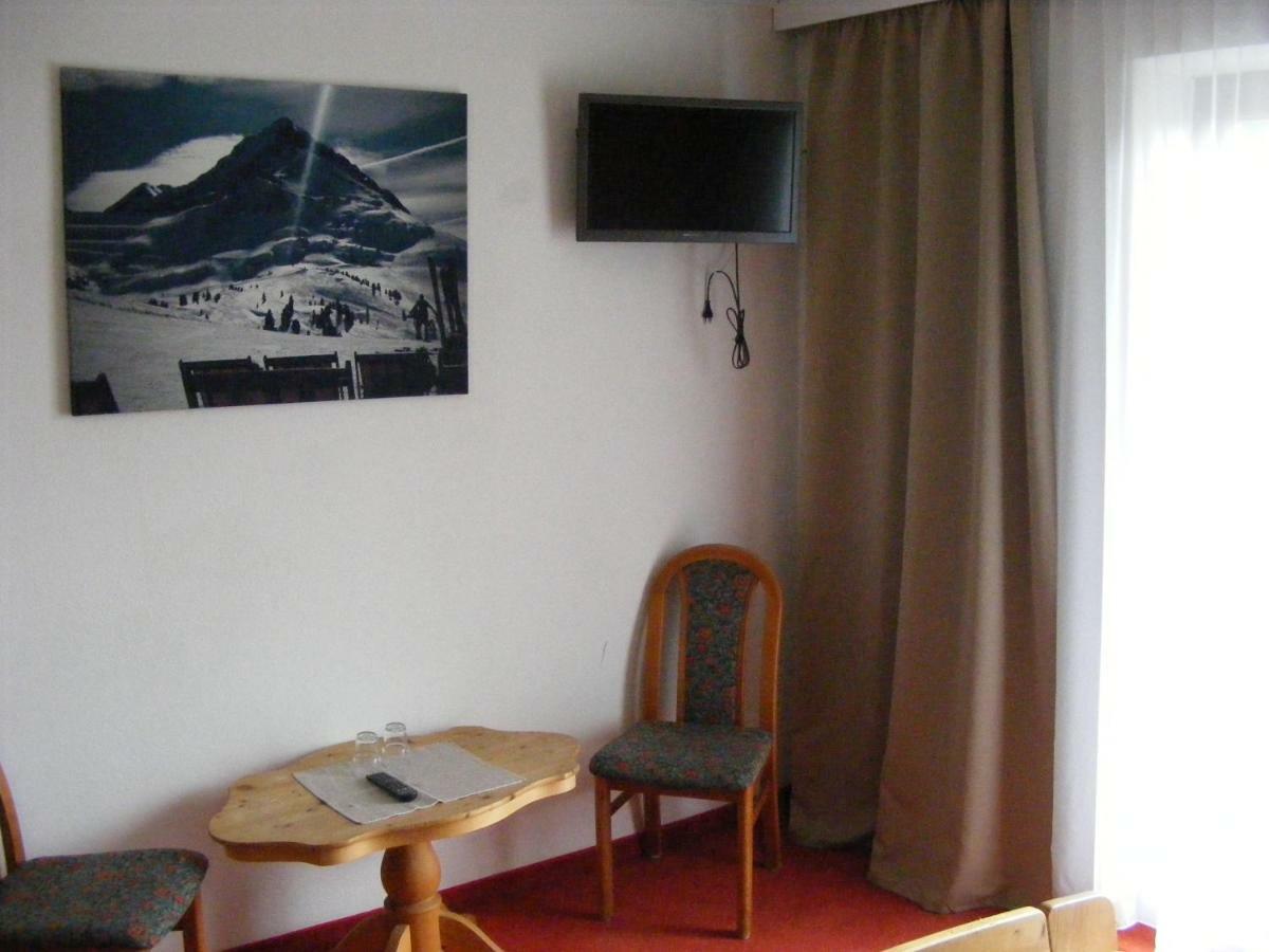 Pension Praxmarer Sankt Sigmund im Sellrain Exterior photo